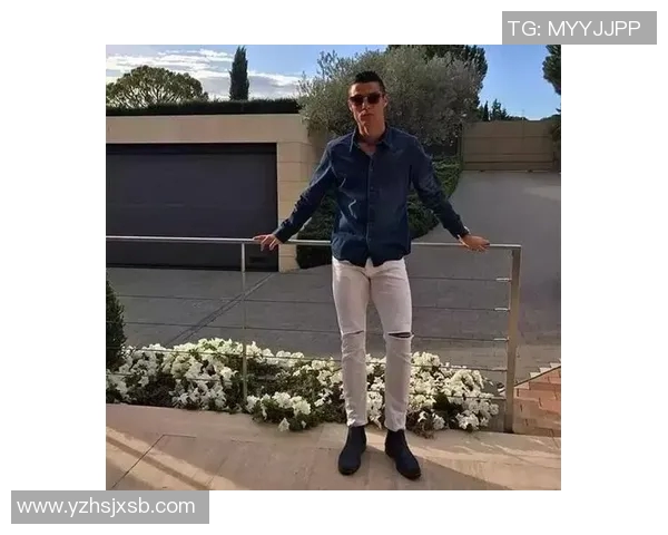 足球明星训练穿搭解析时尚与实用的完美结合